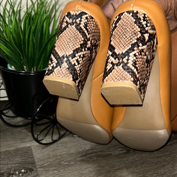 A New Day Tan Mules Smooth Leather Slip-On - Picture 10 of 12